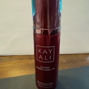 Kayali Lovefest Burning Cherry Body Spray 125ml